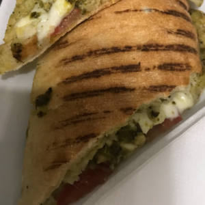 Mozzarella, Pesto & Tomato